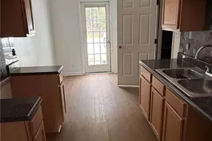 7280 Oakley Ct, Union City, GA 30291 - Photo 5