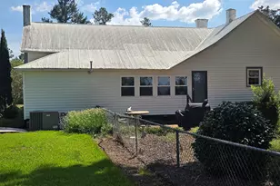 981 Bells Ferry Rd, Lumber City, GA 31549 - Photo 3