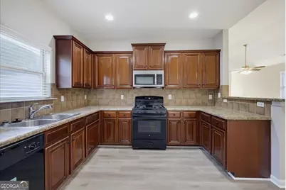 7923 Bluefin Trail, Union City, GA 30291 - Photo 15