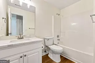 1422 Fountain Lakes Dr, Lawrenceville, GA 30043 - Photo 23