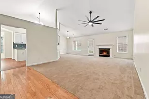 1422 Fountain Lakes Dr, Lawrenceville, GA 30043 - Photo 7