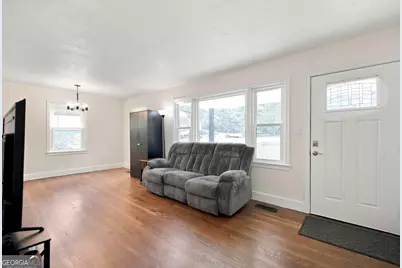111 Benton Avenue, Warner Robins, GA 31088 - Photo 11