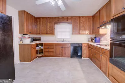 202 E Wright Street, Winder, GA 30680 - Photo 19