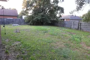 81 Crosby Dr, Hinesville, GA 31313 - Photo 15