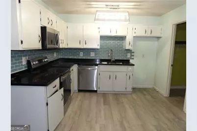 81 Crosby Drive, Hinesville, GA 31313 - Photo 5