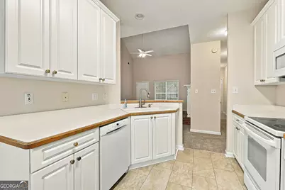 140 Kaylee Court, Fayetteville, GA 30214 - Photo 17