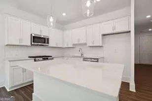 1621 Gunnin Trce NW, Atlanta, GA 30318 - Photo 9