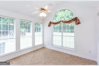 289 Marsha Way, Sharpsburg, GA 30277 - Photo 15