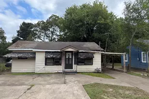 407 Lamar St, Fort Valley, GA 31030 - Photo 1