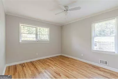 927 Magna Carta Drive NW, Atlanta, GA 30318 - Photo 9
