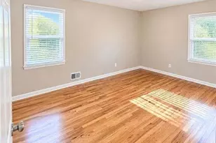 927 Magna Carta Dr NW, Atlanta, GA 30318 - Photo 25