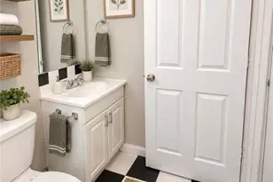927 Magna Carta Dr NW, Atlanta, GA 30318 - Photo 23