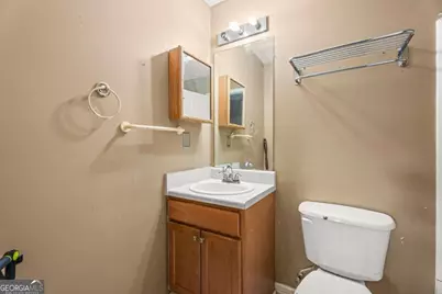 6833 Wynmeadow Drive, Stone Mountain, GA 30087 - Photo 37