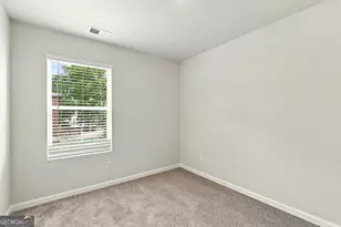 320 Laurel Ln, Hapeville, GA 30354 - Photo 17