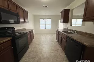 1095 Mcconaughy Ct, McDonough, GA 30253 - Photo 7