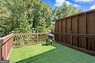 873 Edgewater Cir, Marietta, GA 30062 - Photo 13