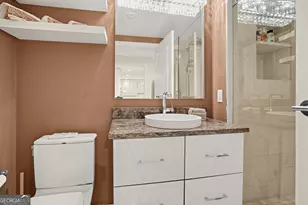 700 Park Regency Pl NE, Atlanta, GA 30326 - Photo 17
