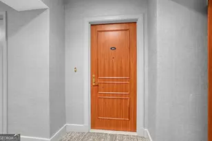 700 Park Regency Pl NE, Atlanta, GA 30326 - Photo 19
