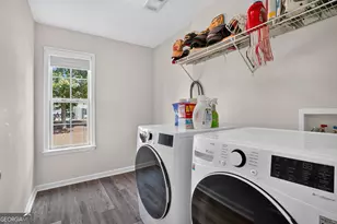 8965 Ruel Ln, Suwanee, GA 30024 - Photo 29