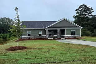 60 Charlotte Dr, Statham, GA 30666 - Photo 1
