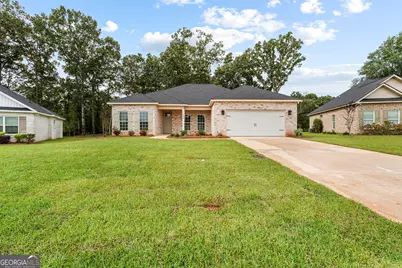 215 Otters Ridge Drive, Kathleen, GA 31047 - Photo 1