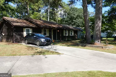 8898 Gatewood Cirlce, Jonesboro, GA 30238 - Photo 3