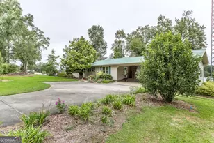 1056 S Lake Dr, East Dublin, GA 31027 - Photo 9
