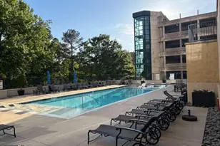 3040 Peachtree Rd NW, Atlanta, GA 30305 - Photo 9