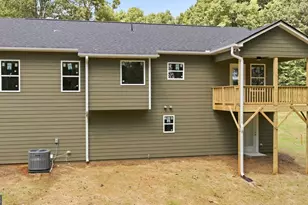 284 Stonington Dr, Mount Airy, GA 30563 - Photo 3