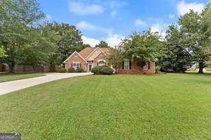 302 Jubilee Cir, Bonaire, GA 31005 - Photo 1