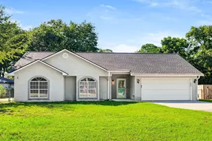 303 Ethridge Dr, Brunswick, GA 31525 - Photo 1