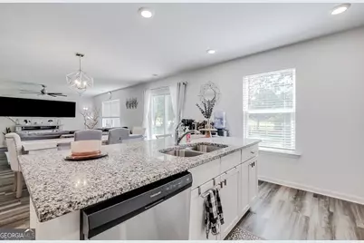 8 Hawkhorn Court, Savannah, GA 31407 - Photo 13
