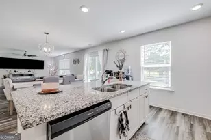 8 Hawkhorn Ct, Savannah, GA 31407 - Photo 13