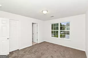 4370 Stone Gate Way, East Point, GA 30344 - Photo 11