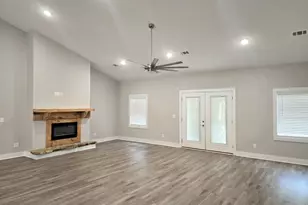 169 E Sheppard St, Stapleton, GA 30823 - Photo 7