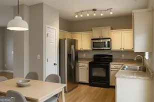 214 Piedmont Dr, Senoia, GA 30276 - Photo 5