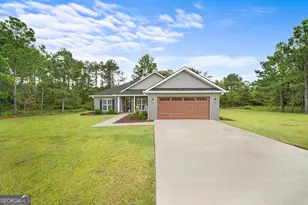 692 Wildflower Cir, Metter, GA 30439 - Photo 3