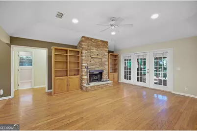 311 Lochland Place, Brunswick, GA 31525 - Photo 3
