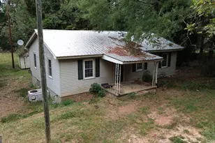 3356 Grady School Rd, Lavonia, GA 30553 - Photo 1