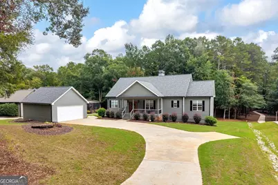2716 Holcomb Drive, Martin, GA 30557 - Photo 1