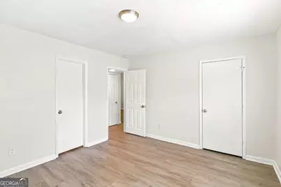 7980 Woodlake Drive, Riverdale, GA 30274 - Photo 9