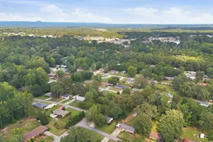 327 Poplar St, Toccoa, GA 30577 - Photo 37