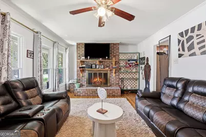 327 Poplar Street, Toccoa, GA 30577 - Photo 5