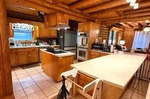 215 Hendricks Ln, Brunswick, GA 31520 - Photo 7