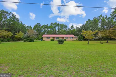 1641 Spring Grove Road, Jesup, GA 31545 - Photo 3