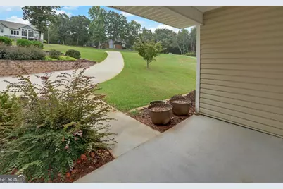 300 Knox Circle, Lavonia, GA 30553 - Photo 3