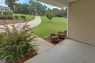 300 Knox Cir, Lavonia, GA 30553 - Photo 3