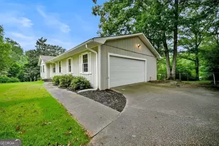 2460 Rolling Acres Dr SW, Conyers, GA 30094 - Photo 3