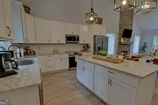 322 Paradise Point Rd, Hartwell, GA 30643 - Photo 5