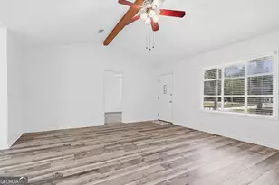 128 Upatoi Rd, Albany, GA 31707 - Photo 5